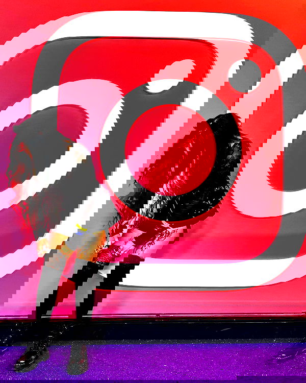 v.okay image ~ Altpins