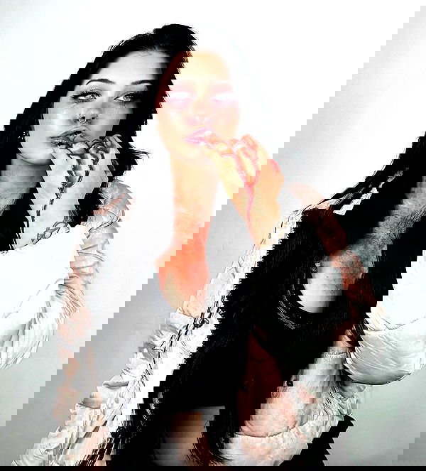 v.okay image ~ Altpins