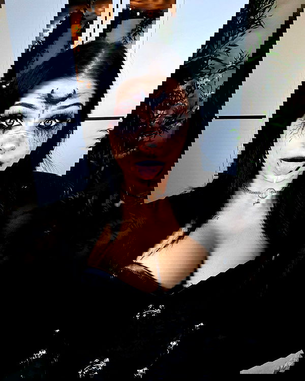 v.okay image ~ Altpins