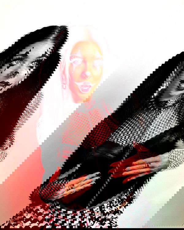 v.okay image ~ Altpins