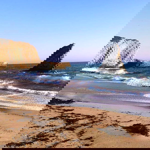 vanessa.julienne image ~ Altpins