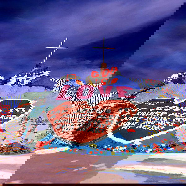 vanessa.julienne image ~ Altpins