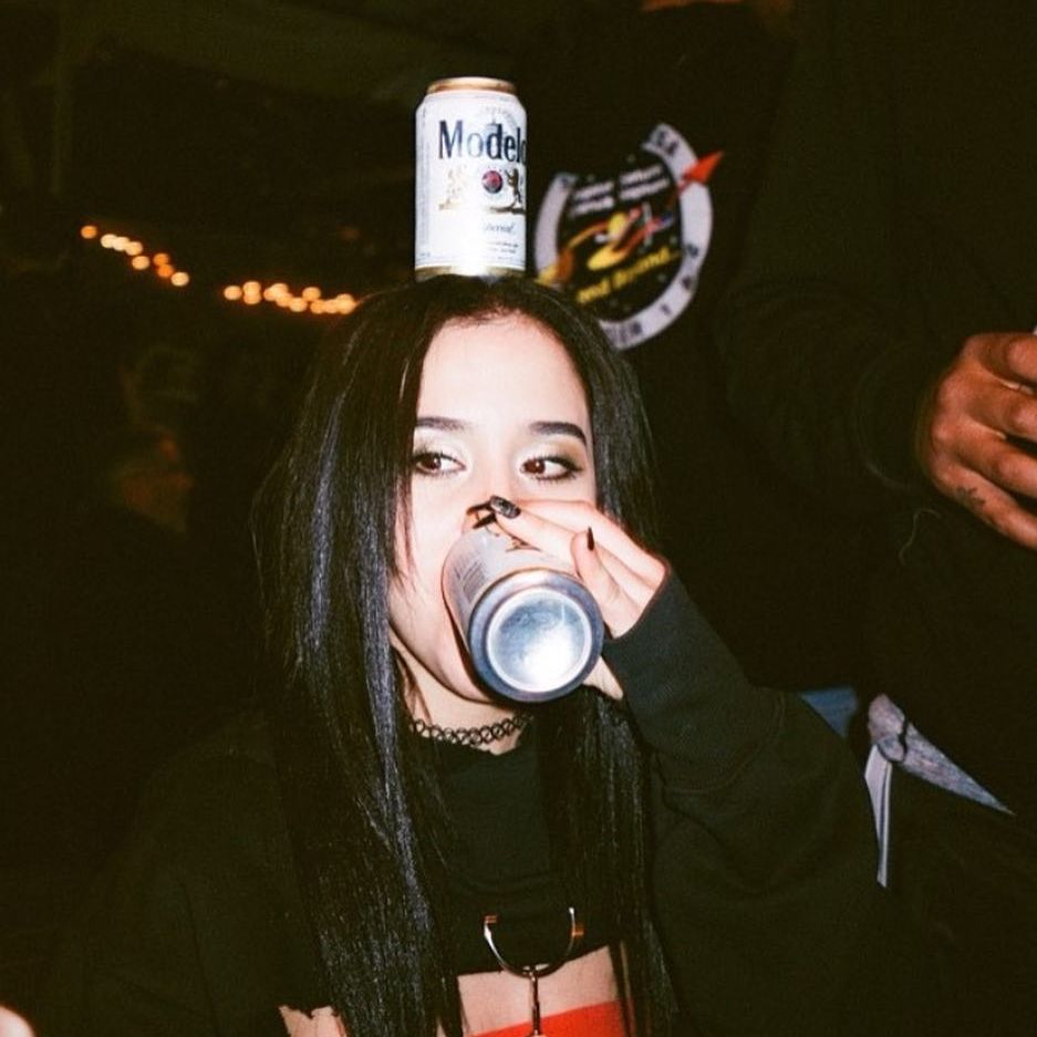 vanessa.julienne instagram image archive image