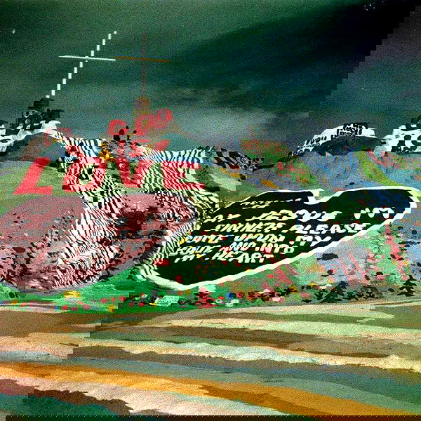 vanessa.julienne image ~ Altpins