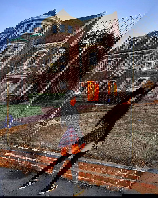 vanessa.julienne image ~ Altpins