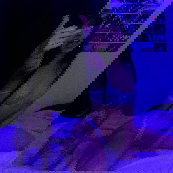 vanessa.julienne image ~ Altpins