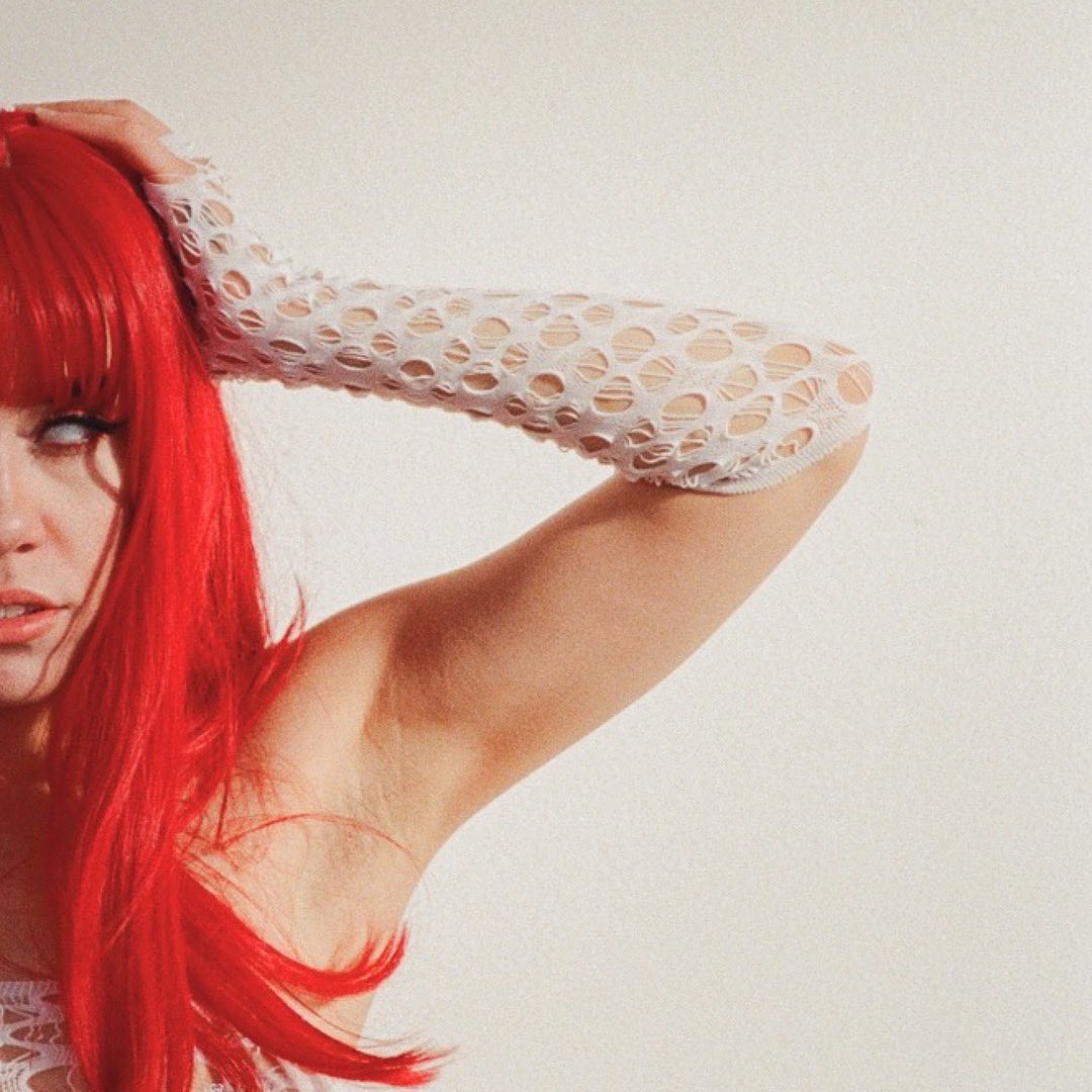 vanessa.julienne instagram image archive image