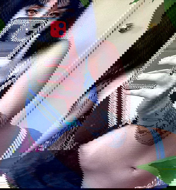 vanessa.julienne image ~ Altpins