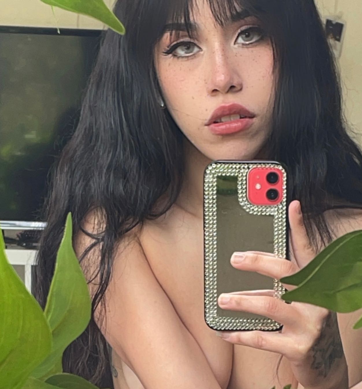 vanessa.julienne instagram image archive image