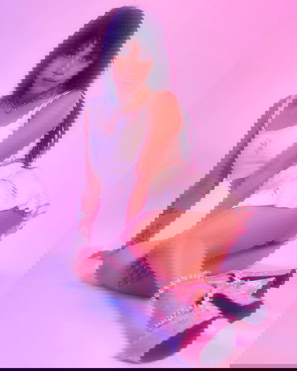 vanessa.julienne image ~ Altpins