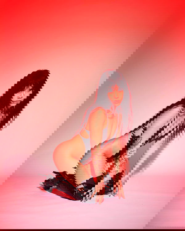 vanessa.julienne image ~ Altpins