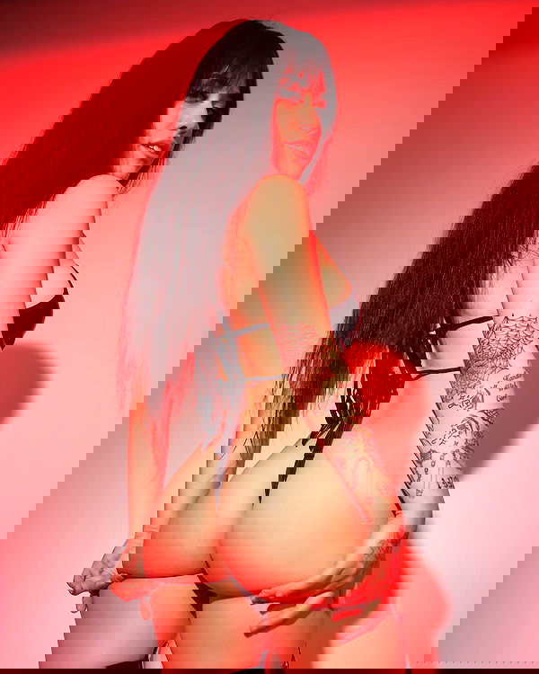 vanessa.julienne image ~ Altpins