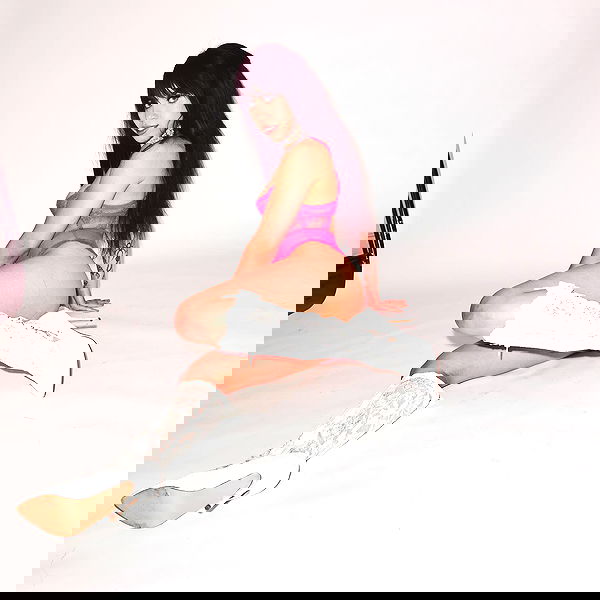 vanessa.julienne image ~ Altpins