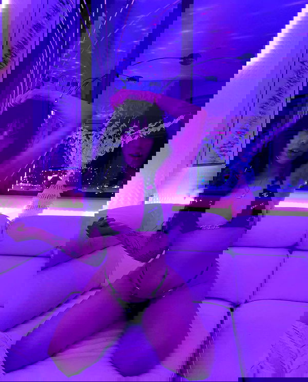 vanessa.julienne image ~ Altpins