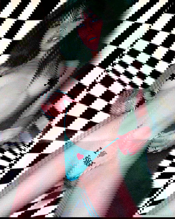 vanessa.julienne image ~ Altpins