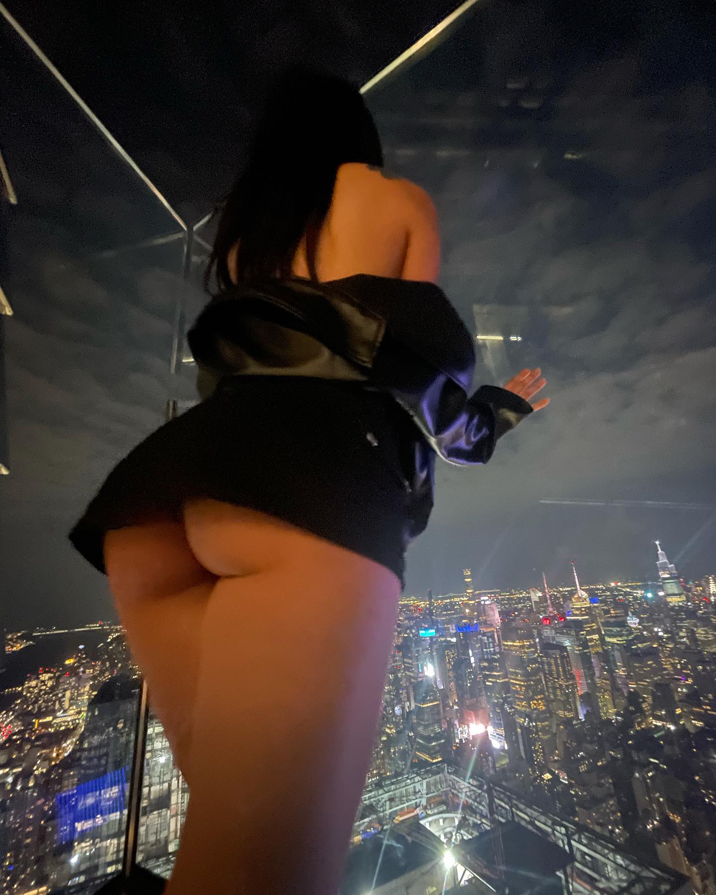 vanessa.julienne instagram image archive image