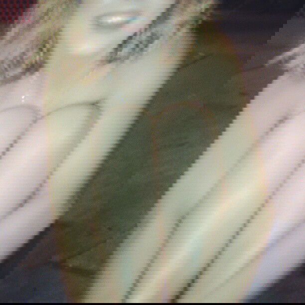 vanessa.julienne instagram image archive image