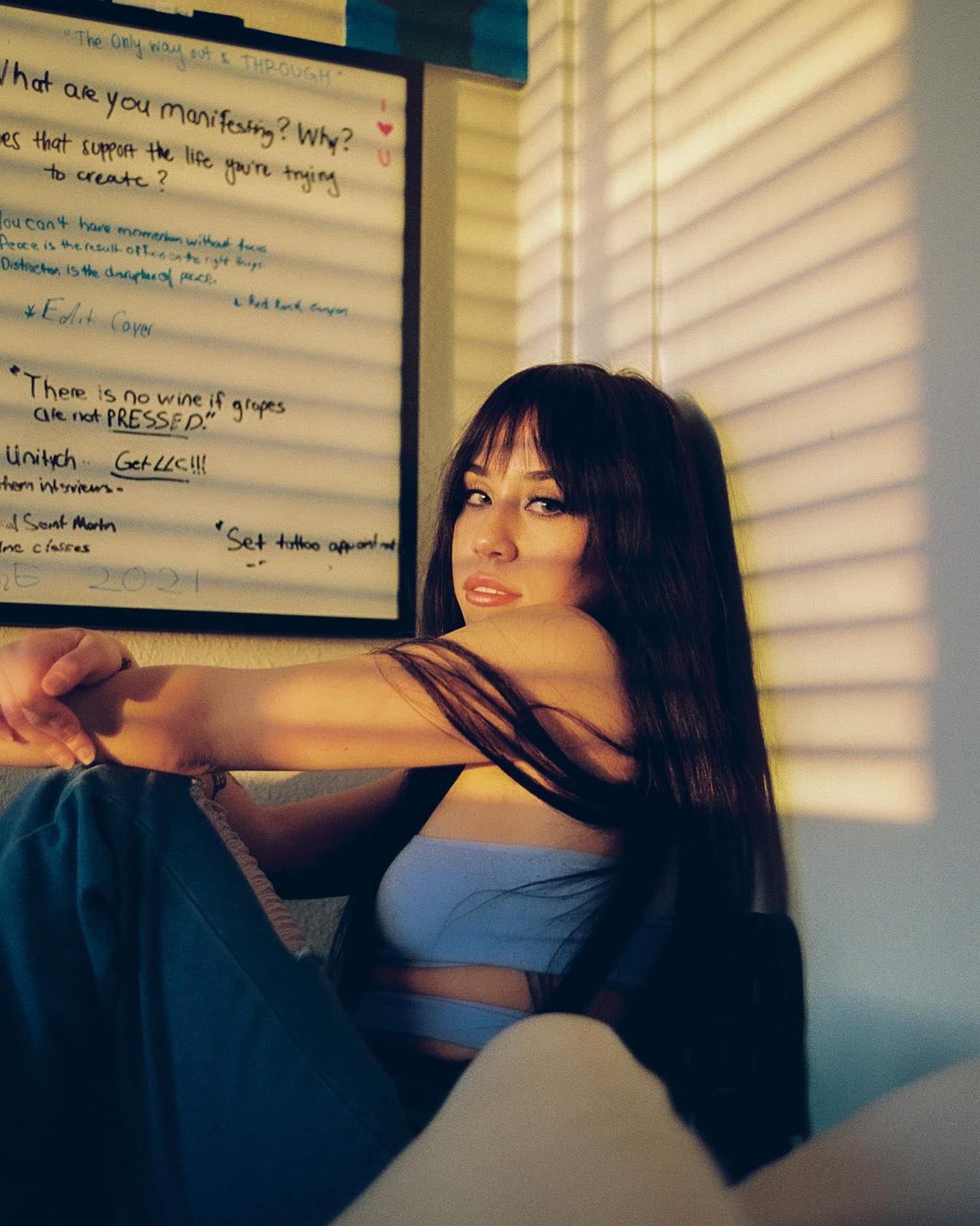 vanessa.julienne instagram image archive image