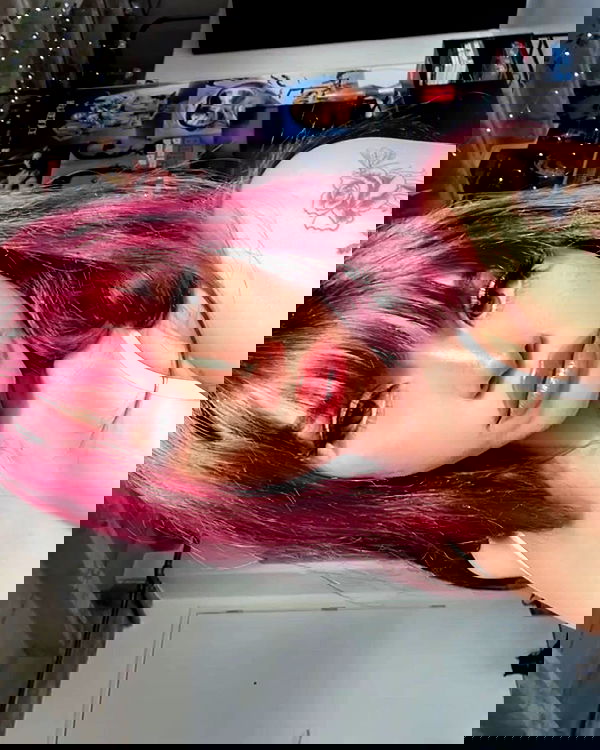 vanessa.julienne image ~ Altpins