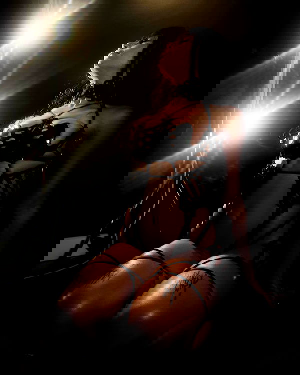 vanessa.julienne image ~ Altpins