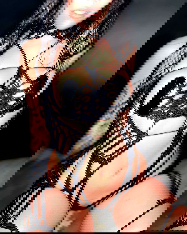 vanessa.julienne image ~ Altpins