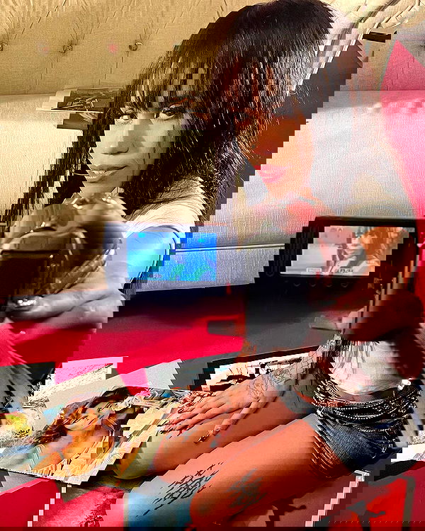 vanessa.julienne image ~ Altpins