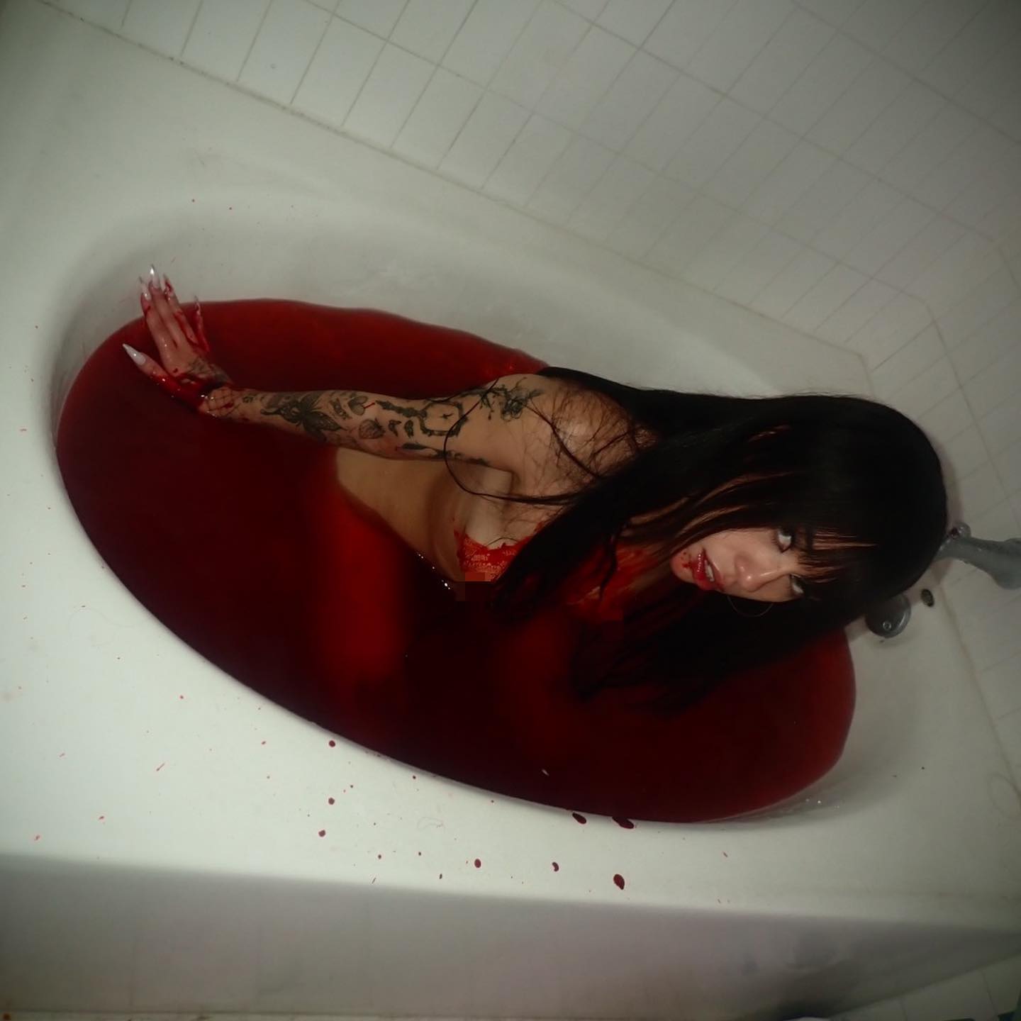 vanessa.julienne instagram image archive image