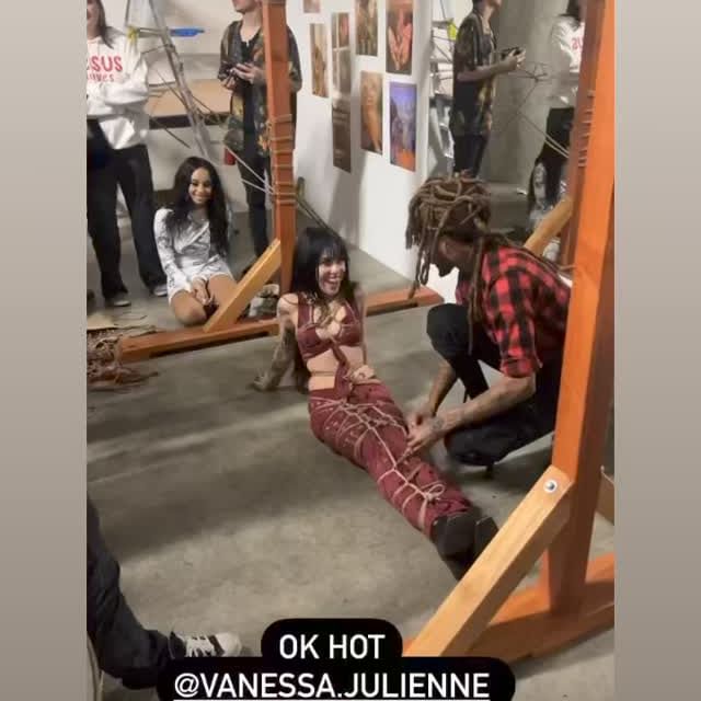 vanessa.julienne instagram image archive image