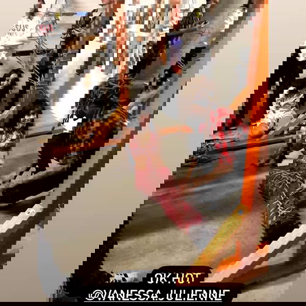 vanessa.julienne image ~ Altpins