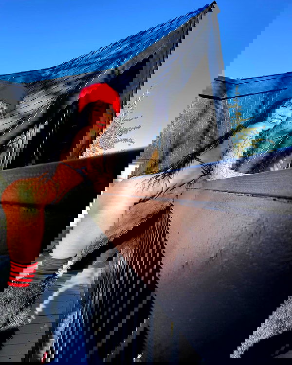 vanessa.julienne image ~ Altpins