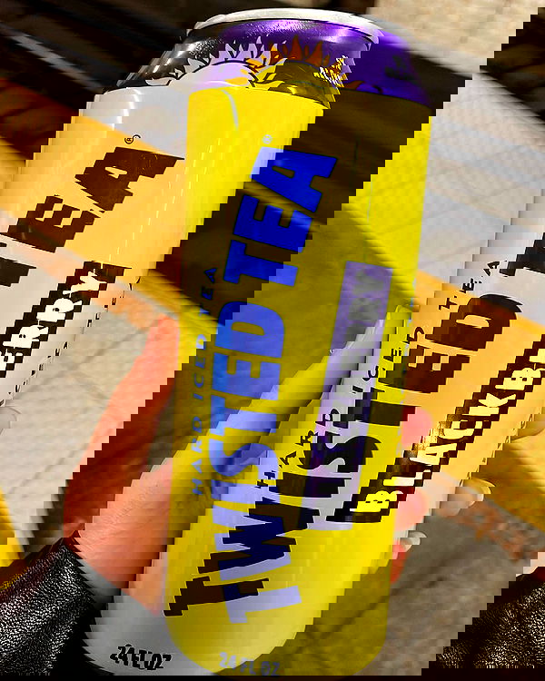 vanessa.julienne image ~ Altpins