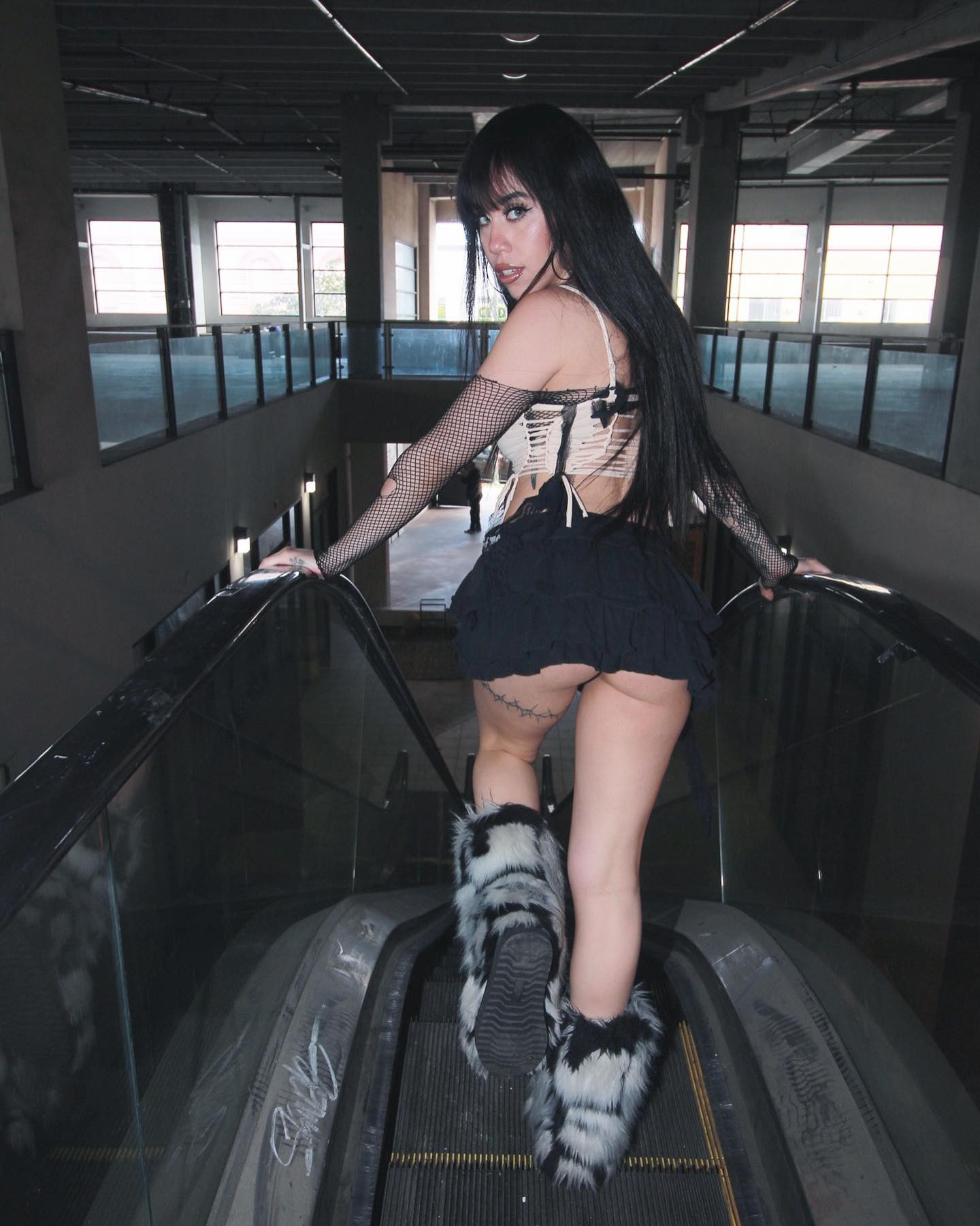 vanessa.julienne instagram image archive image