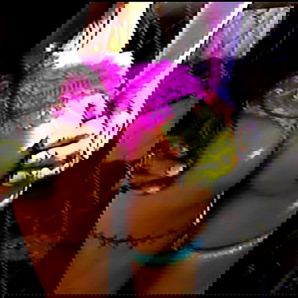 vanessa.julienne image ~ Altpins