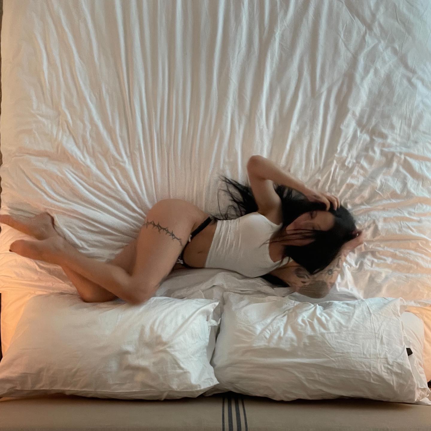 vanessa.julienne instagram image archive image