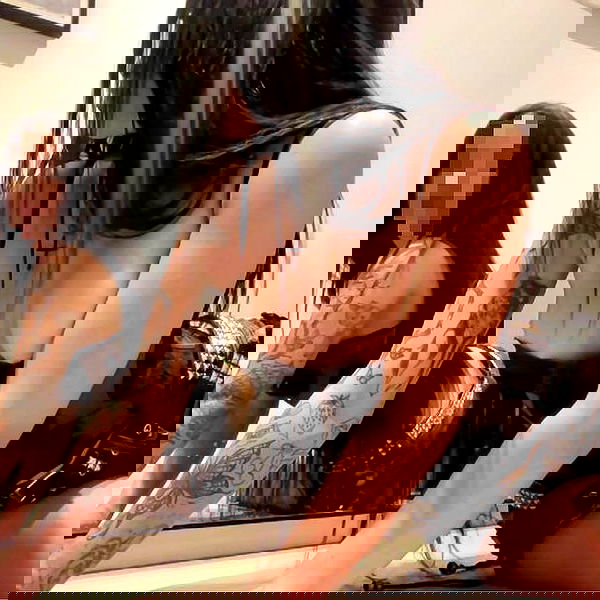 vanessa.julienne image ~ Altpins