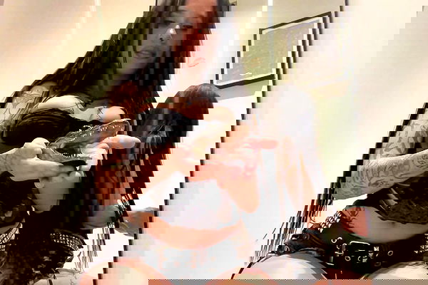 vanessa.julienne image ~ Altpins