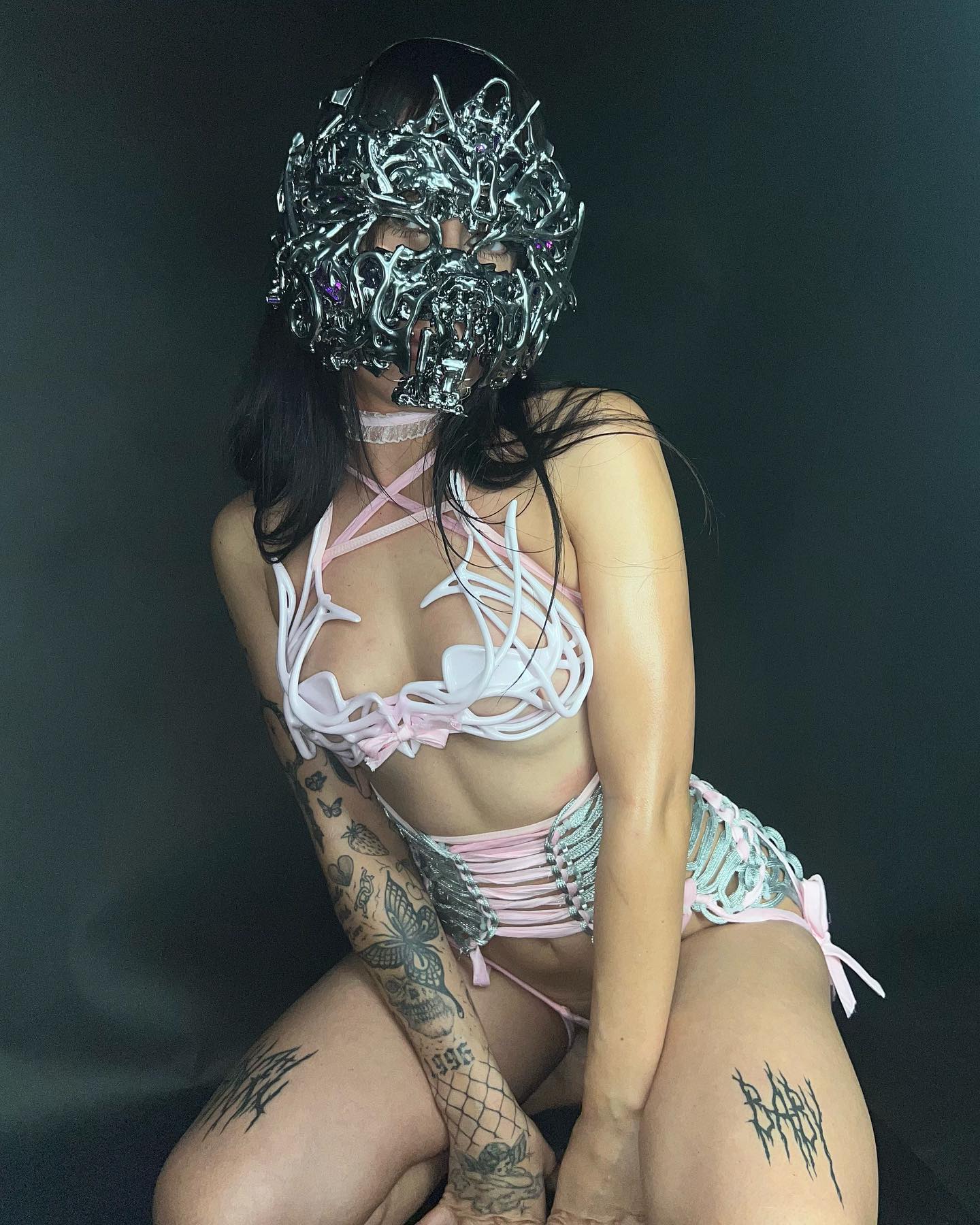 vanessa.julienne instagram image archive image