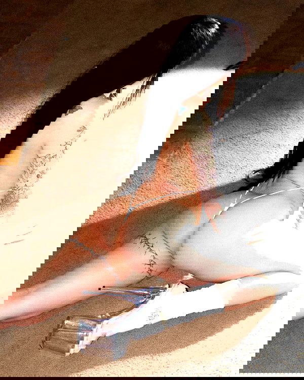 vanessa.julienne image ~ Altpins