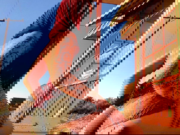 vanessa.julienne image ~ Altpins