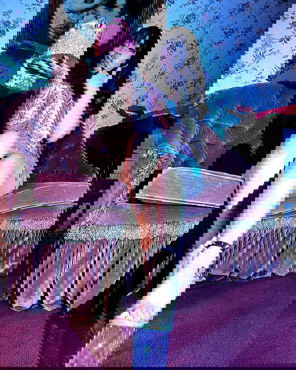 vanessa.julienne image ~ Altpins