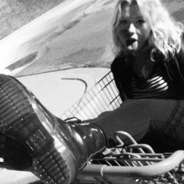 vanessa.julienne instagram image archive image