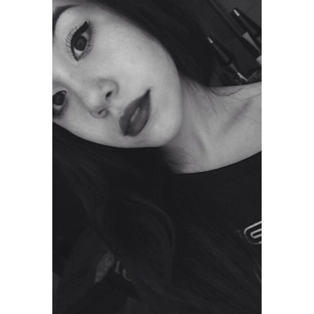 vanessa.julienne instagram image archive image