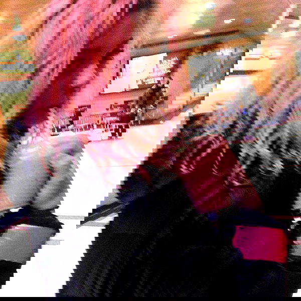 vanessa.julienne image ~ Altpins