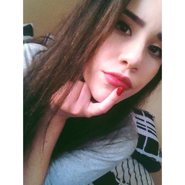 vanessa.julienne instagram image archive image