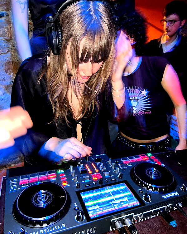 vicdeangelis instagram image archive image
