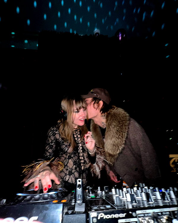 vicdeangelis instagram image archive image