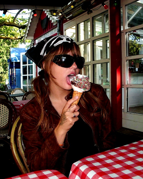 vicdeangelis instagram image archive image
