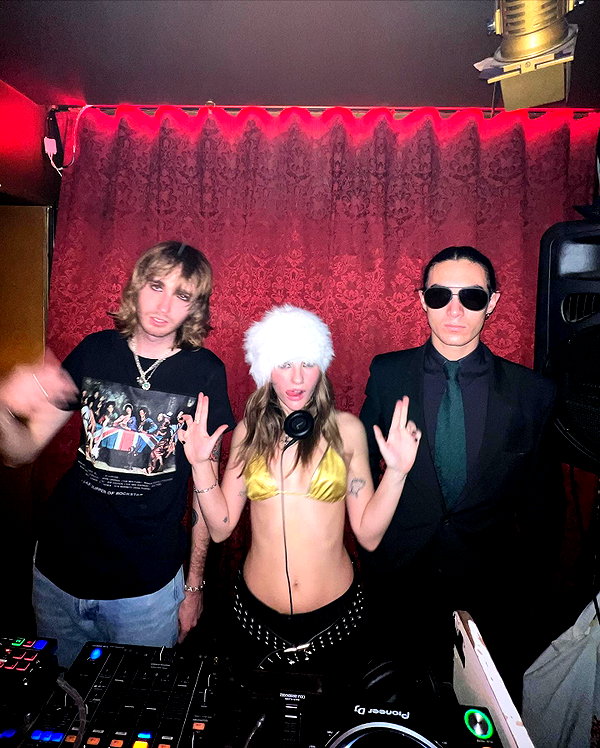 vicdeangelis instagram image archive image
