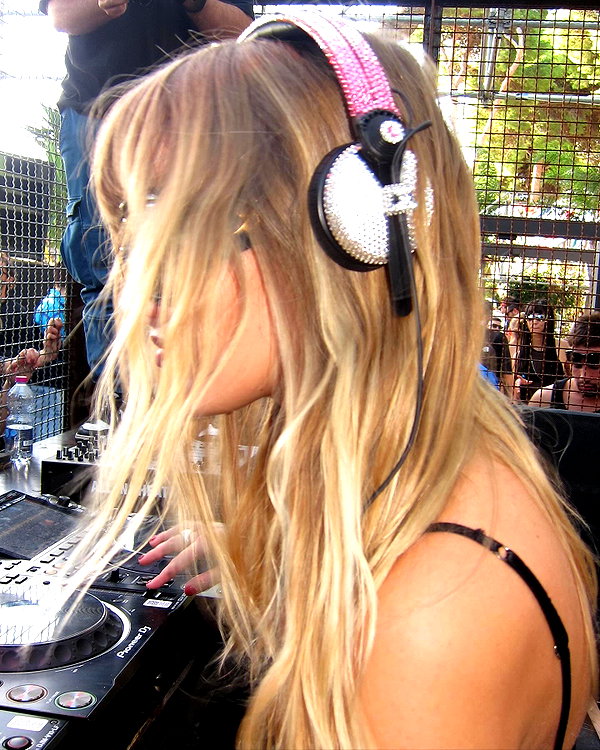vicdeangelis instagram image archive image