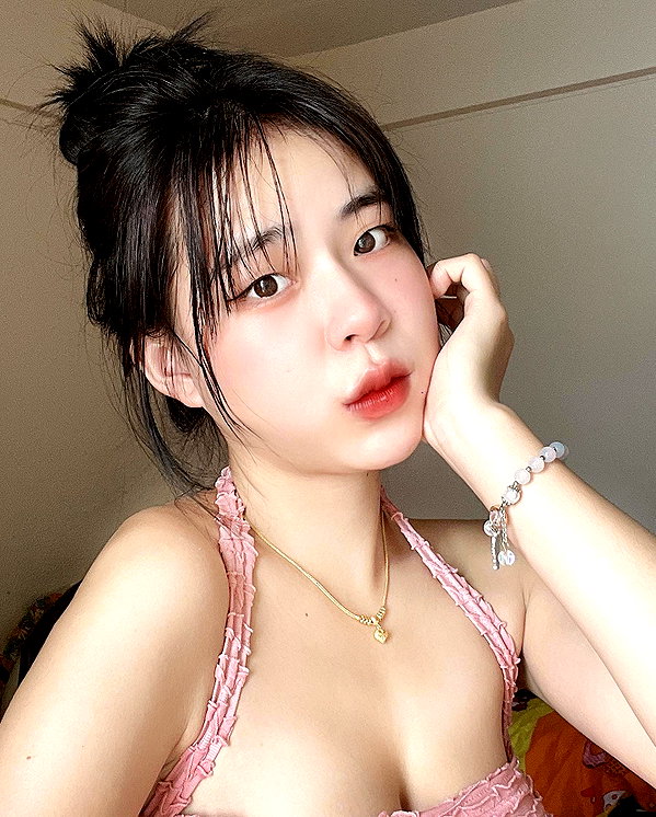 viixxmmii_ instagram image archive image